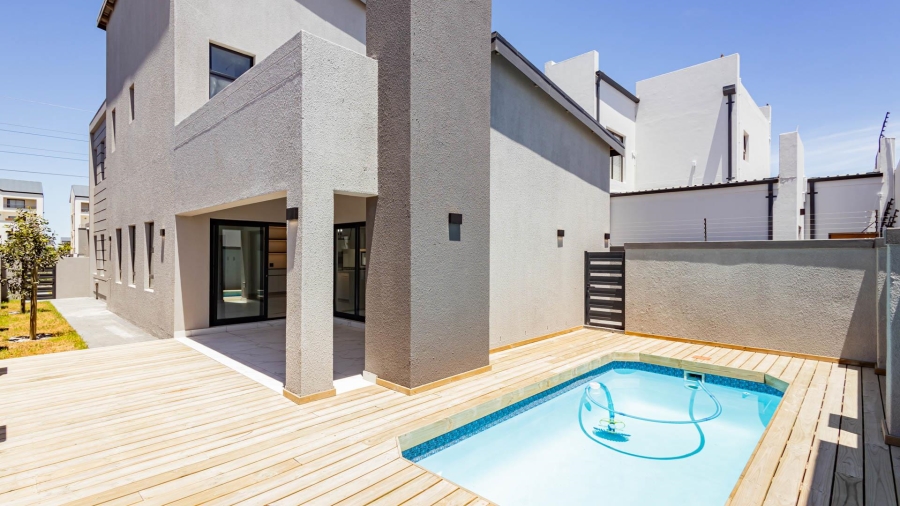 3 Bedroom Property for Sale in Sandown Western Cape